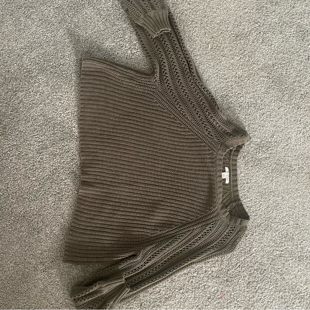 American Eagle Sweater